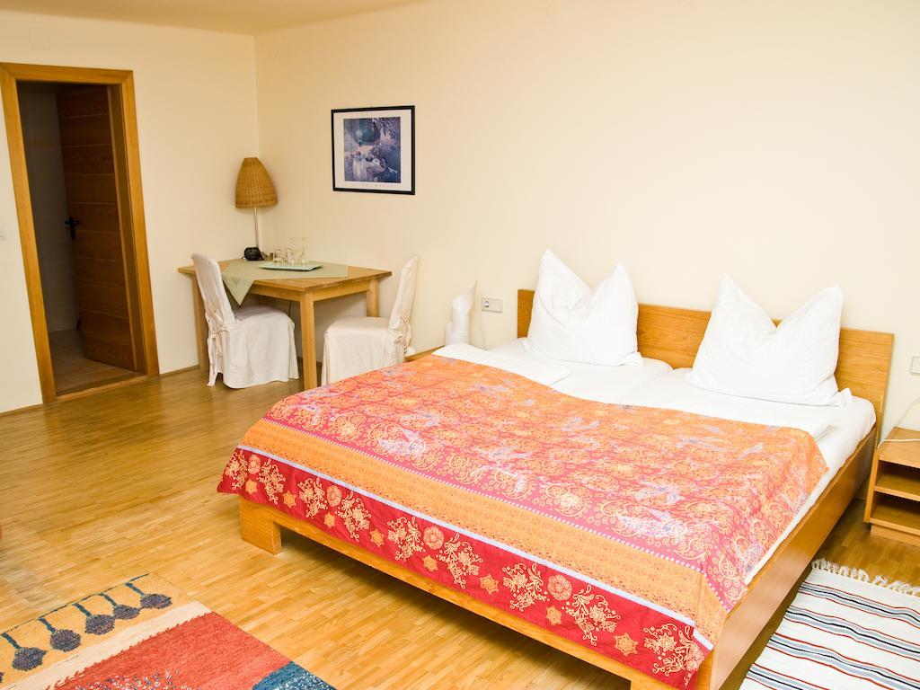 Pension Popotnik Villach Habitación foto