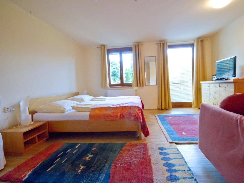 Pension Popotnik Villach Habitación foto
